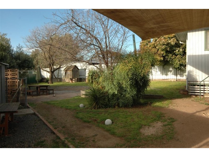 4 Fairview Tce, Clearview SA 5085