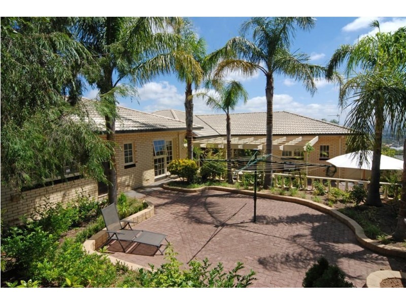 7 Redounau Crescent, Wattle Park SA 5066