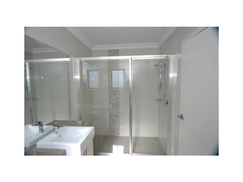 30 Victoria Parade, Mawson Lakes SA 5095