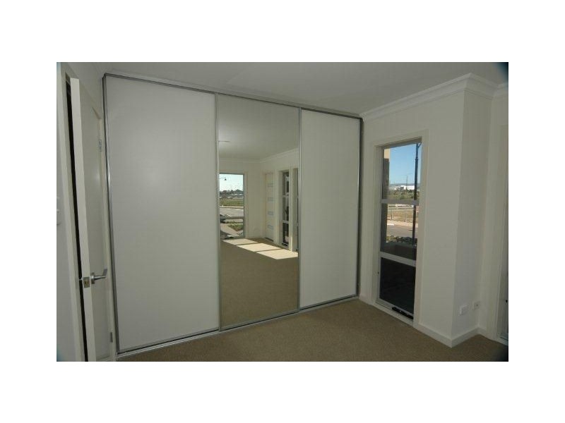 30 Victoria Parade, Mawson Lakes SA 5095