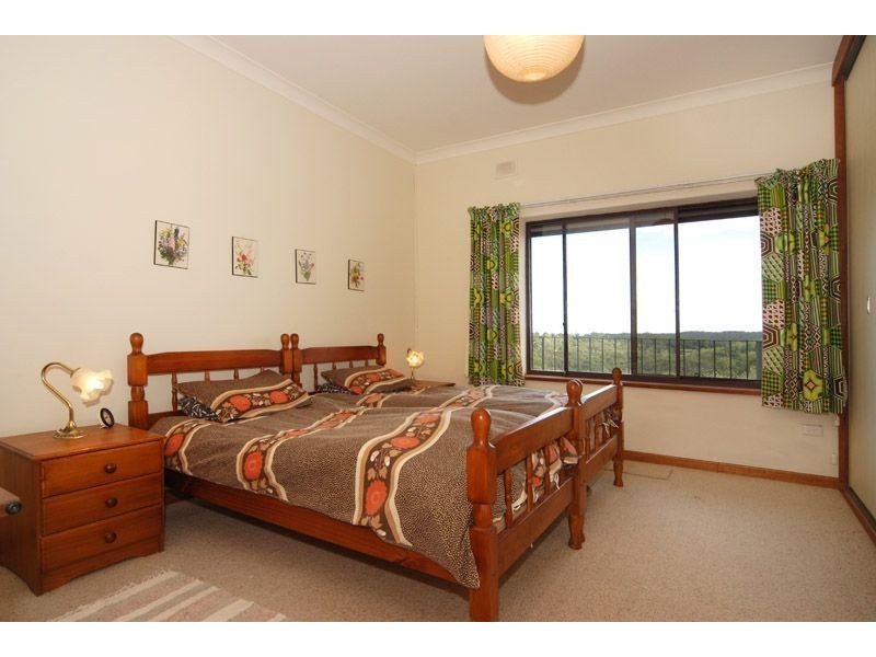 11 Hilltop Drive, Upper Sturt SA 5156