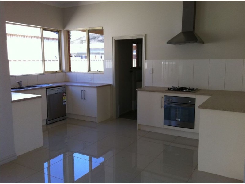 2 Foot Avenue, Seaton SA 5023