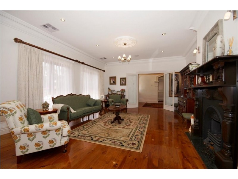 2 Rosedale Avenue, Wattle Park SA 5066