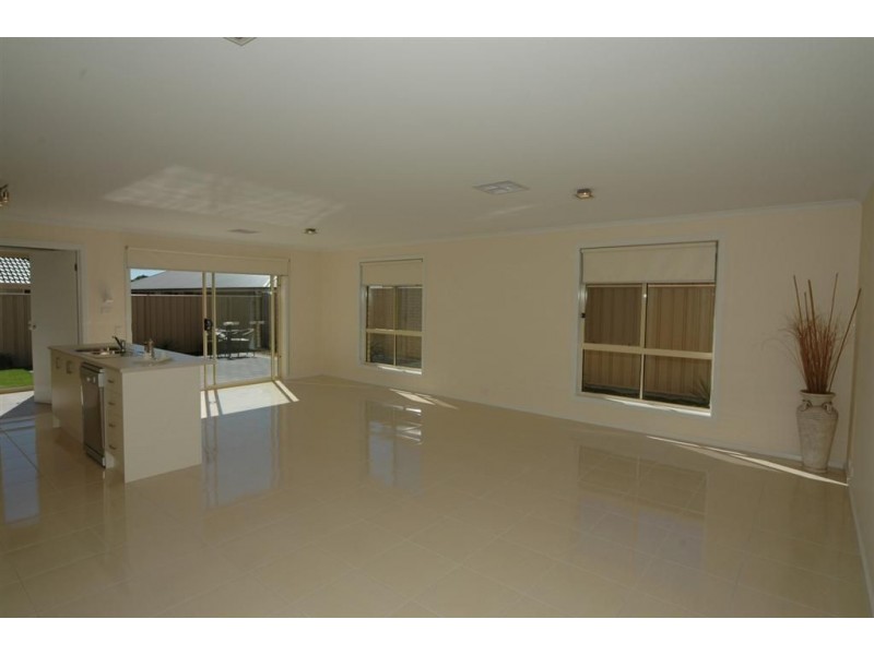 3 Wave Road, Seaford Meadows SA 5169