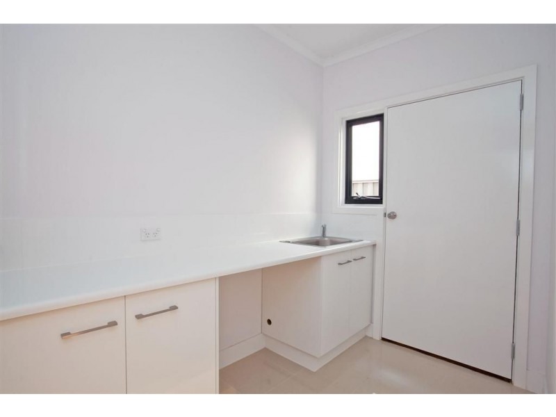 5a Lucia Place, Mawson Lakes SA 5095