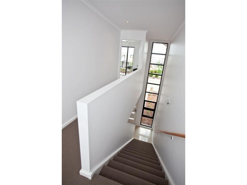 5a Lucia Place, Mawson Lakes SA 5095