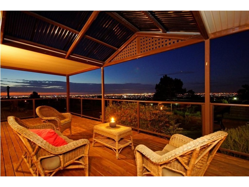 31 Woodhouse Crescent, Wattle Park SA 5066