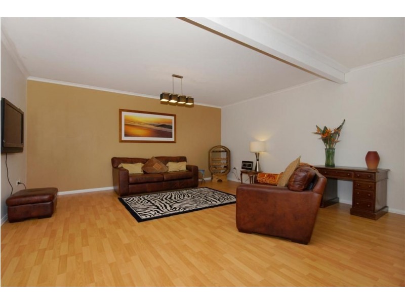 31 Woodhouse Crescent, Wattle Park SA 5066