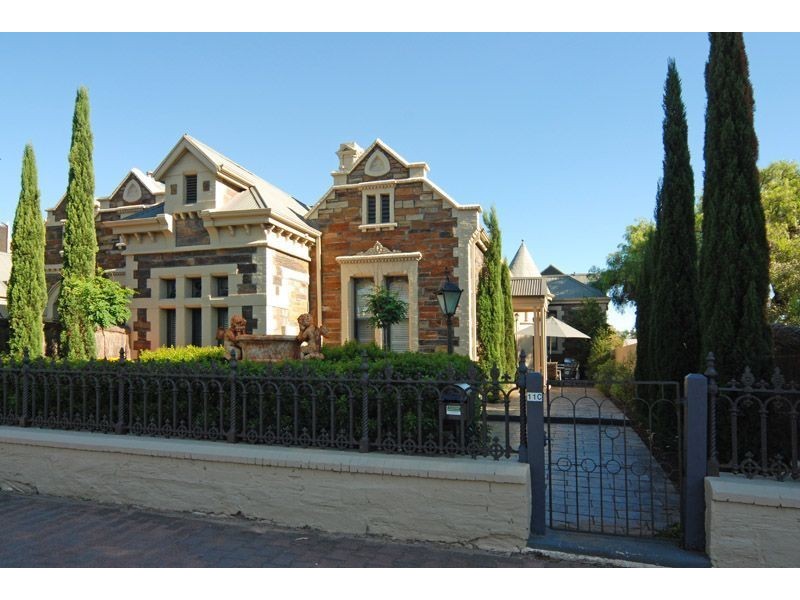 11c Pier Street, Glenelg SA 5045