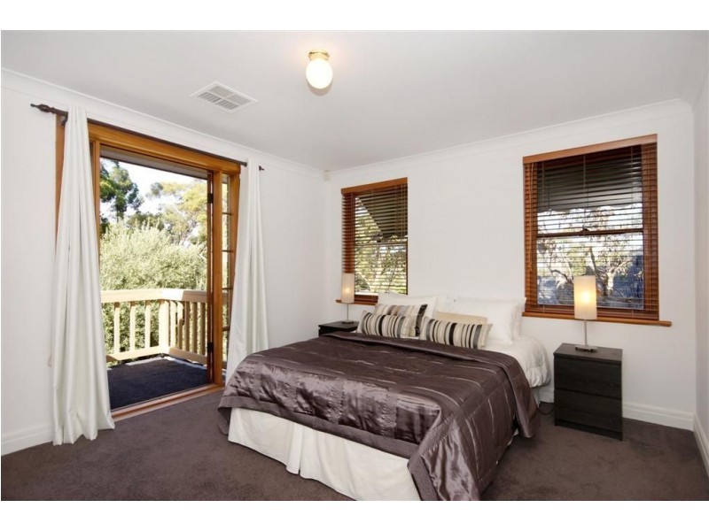 12 Grevillea Crescent, Stonyfell SA 5066