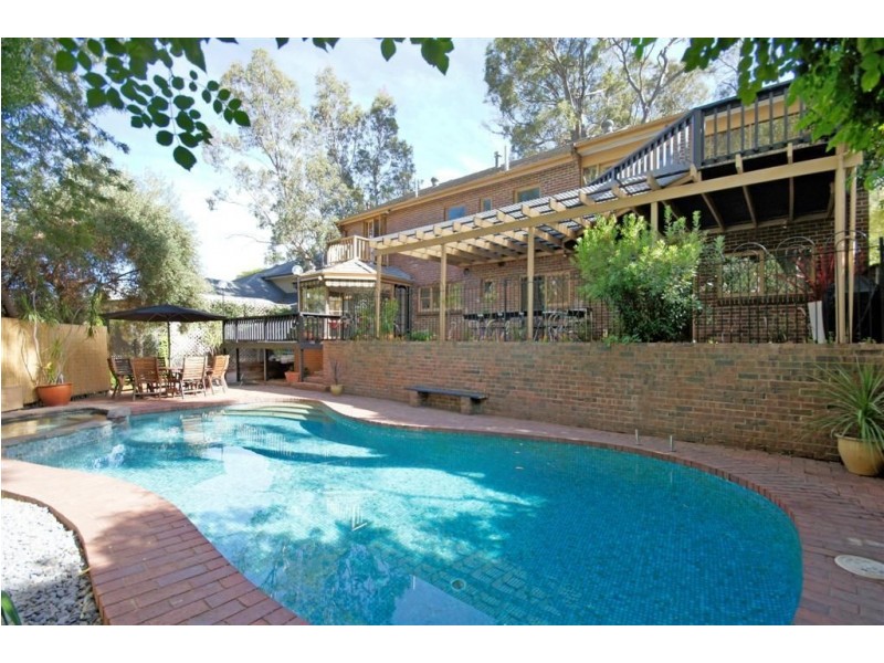 12 Grevillea Crescent, Stonyfell SA 5066