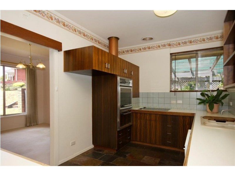 26 Crompton Drive, Wattle Park SA 5066