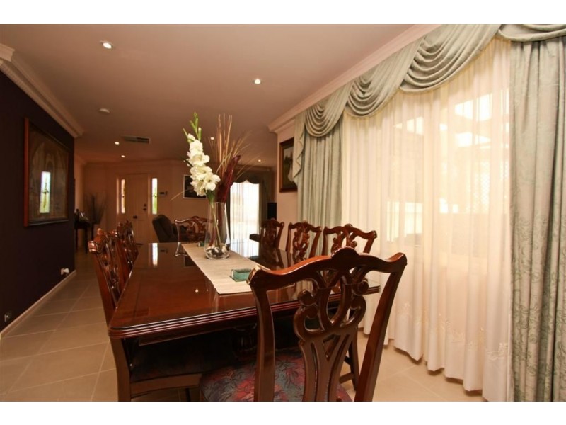 6 Conifer Court, Newton SA 5074