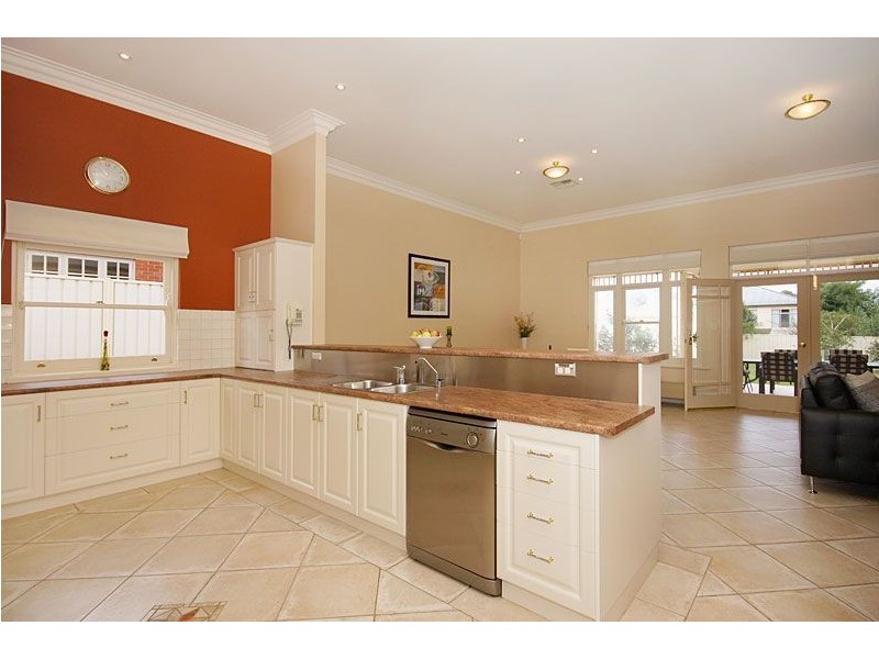 27 Briant Road,(Burnside Council), Magill SA 5072
