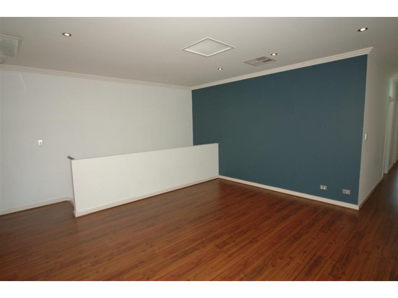 54 Grasswren Way, Mawson Lakes SA 5095