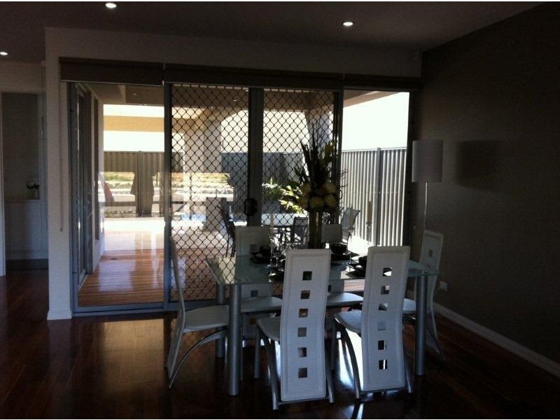 22 Victoria Parade, Mawson Lakes SA 5095