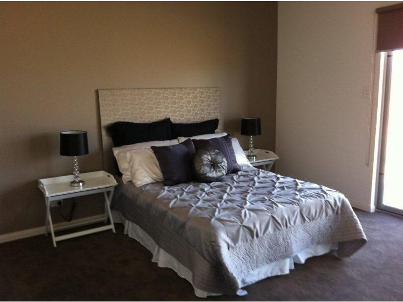 22 Victoria Parade, Mawson Lakes SA 5095