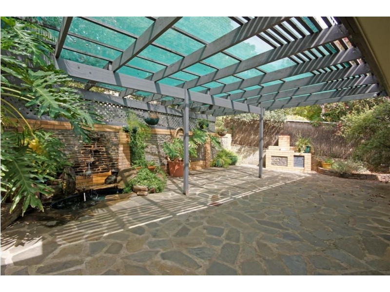 26 Crompton Drive, Wattle Park SA 5066