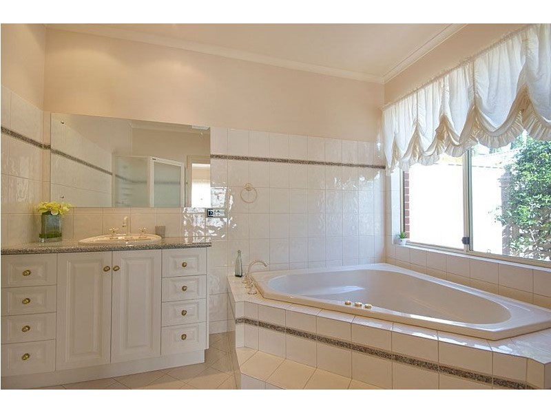 7 Dinham Road, Athelstone SA 5076
