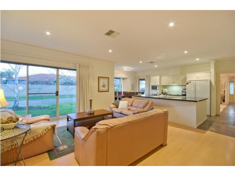 18 Robran Court, Newton SA 5074