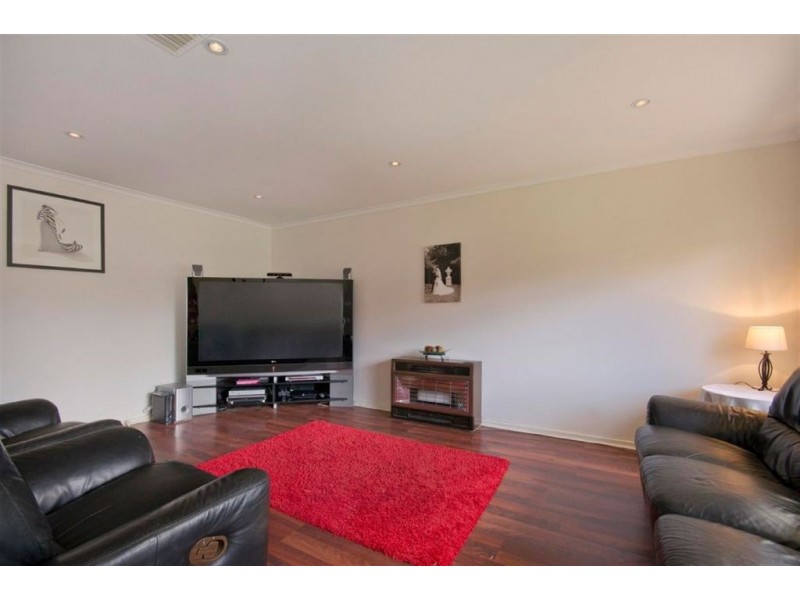 14 Anona Way, Fairview Park SA 5126