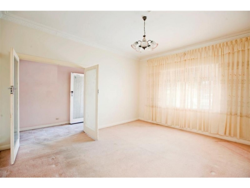 9 Rowney Ave, Campbelltown SA 5074