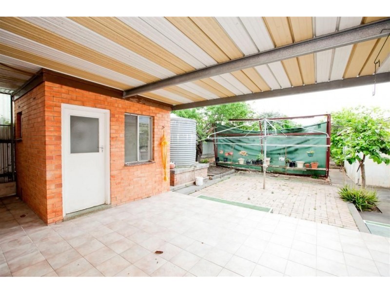 9 Rowney Ave, Campbelltown SA 5074