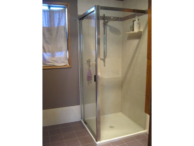 15 Cairns Crescent, Riverton SA 5412