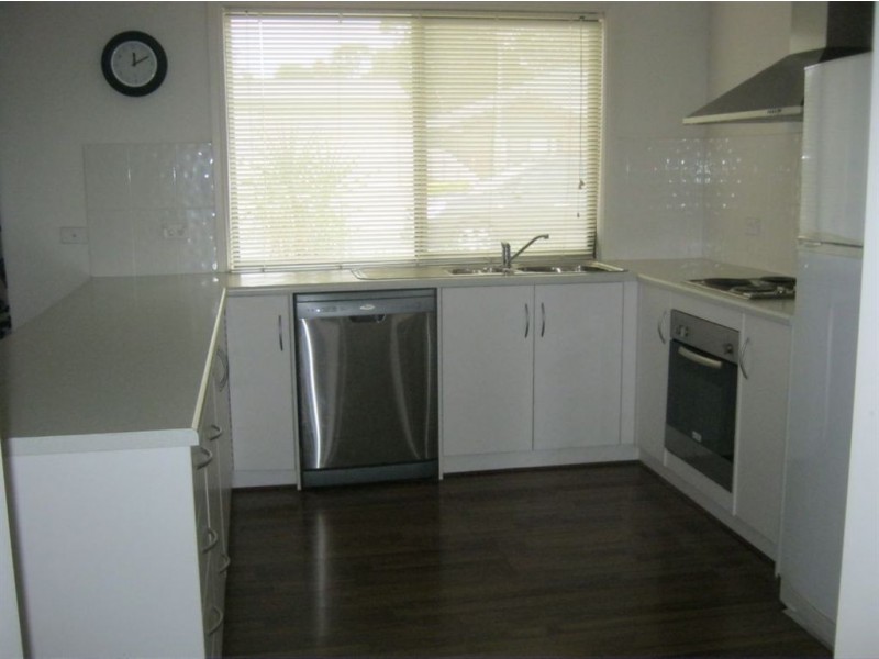 13 Cairns Crescent, Riverton SA 5412