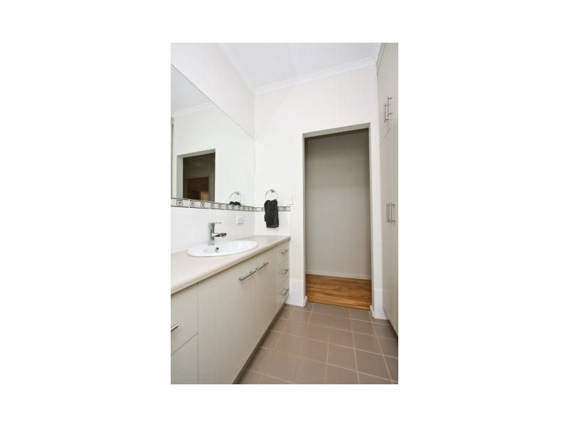 4 Cranbrook Avenue, Rostrevor SA 5073