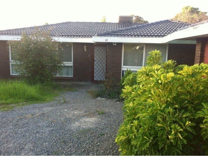 18 Calomba Crescent, Happy Valley SA 5159