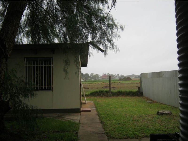 32 Redward Ave, Greenacres SA 5086