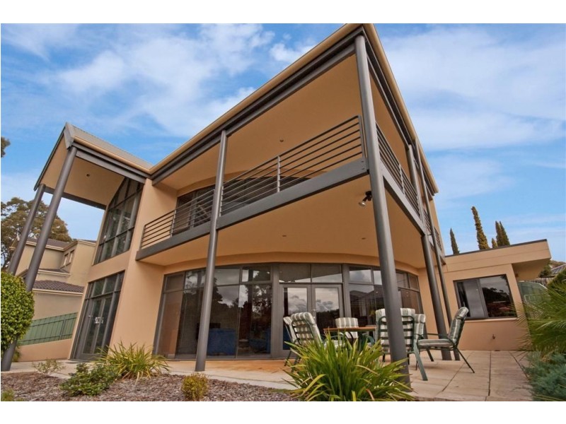 14B St Albans Drive, Burnside SA 5066