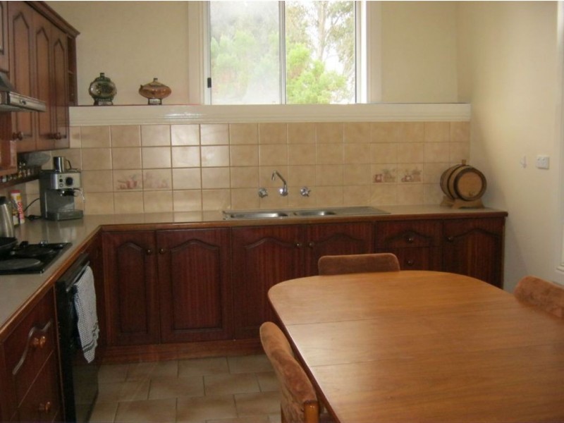 1 Weymouth Street, Manoora SA 5414