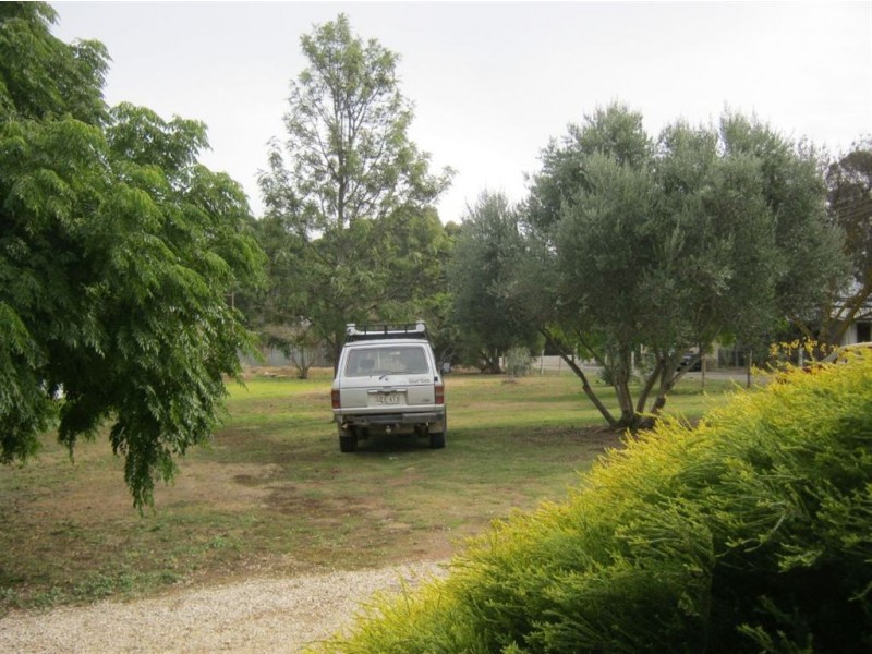 1 Weymouth Street, Manoora SA 5414