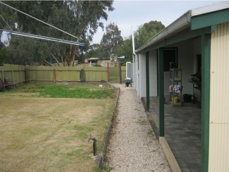1 Weymouth Street, Manoora SA 5414