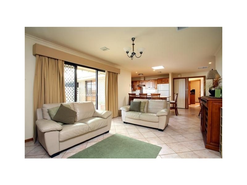 19 Brassington Avenue, Redwood Park SA 5097