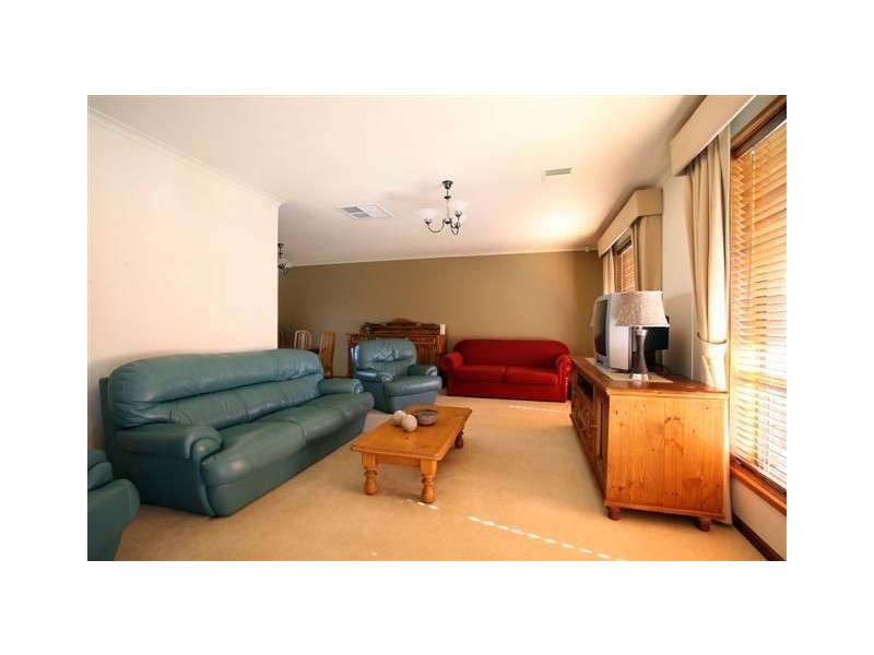19 Brassington Avenue, Redwood Park SA 5097