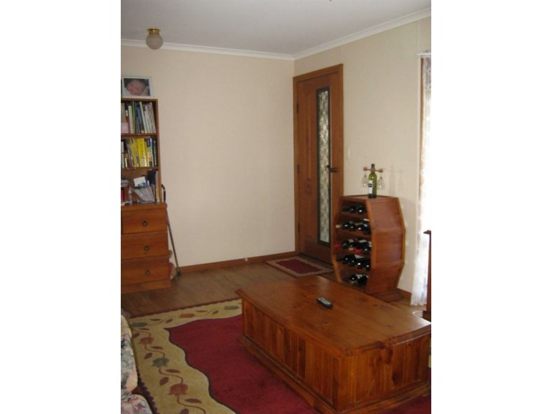 42 Masters Street, Riverton SA 5412