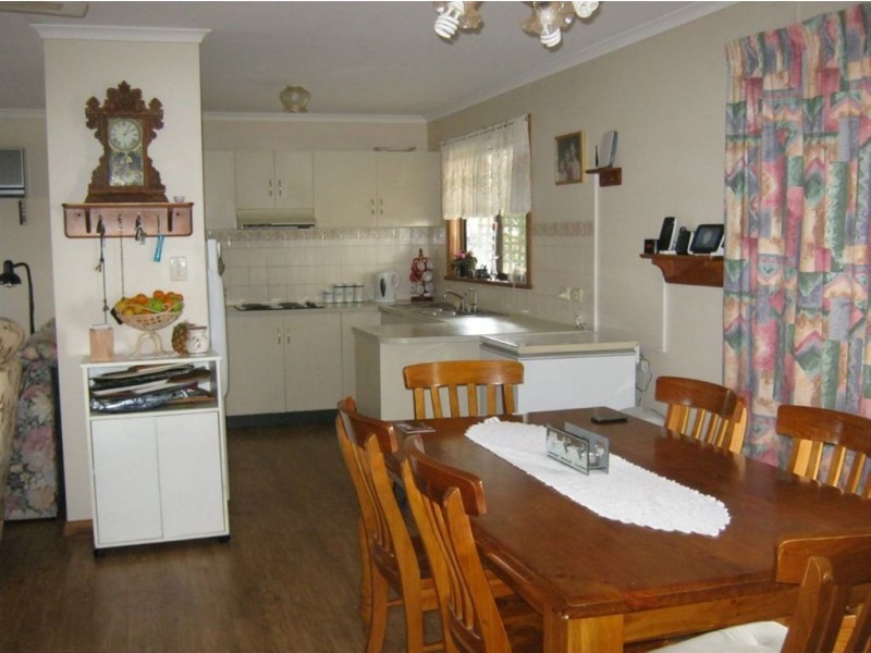 42 Masters Street, Riverton SA 5412