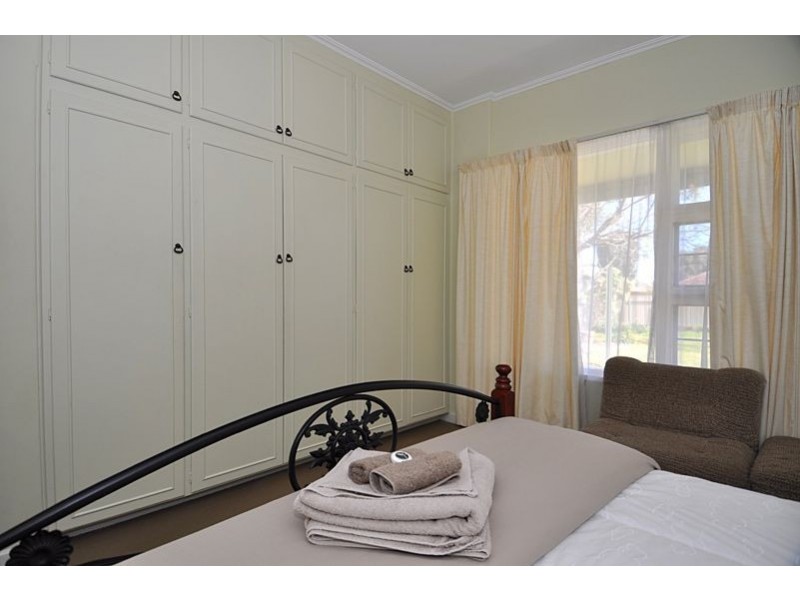 11 Pine Avenue, Glenelg North SA 5045