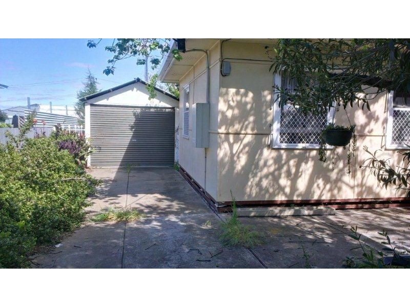 12 Porchester Street, Campbelltown SA 5074