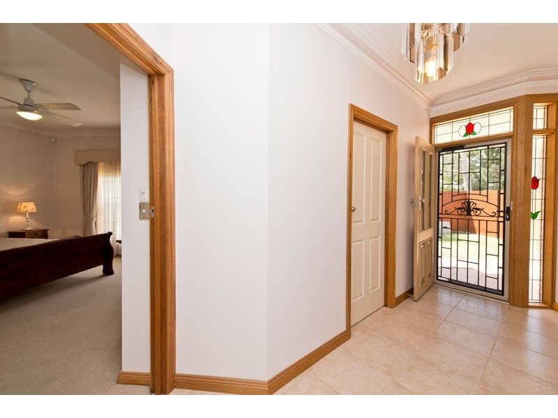 52 Hallett Avenue, Tranmere SA 5073