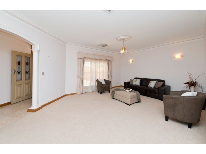 52 Hallett Avenue, Tranmere SA 5073