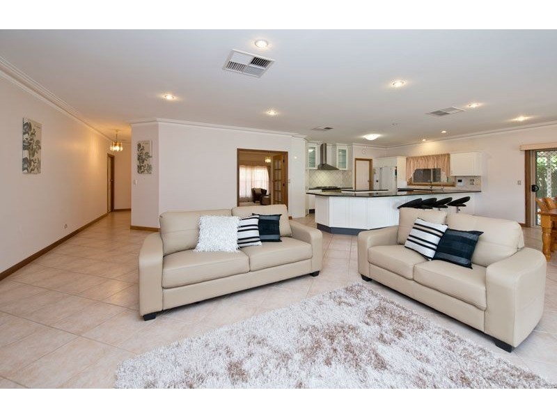 52 Hallett Avenue, Tranmere SA 5073