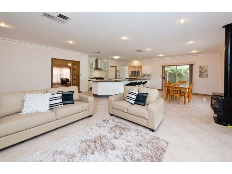 52 Hallett Avenue, Tranmere SA 5073