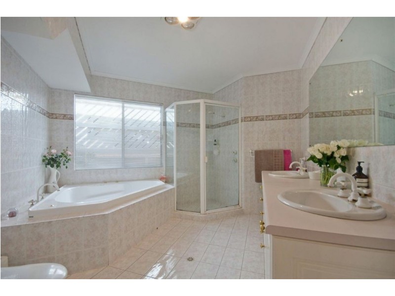 12 Woodhouse Crescent, Wattle Park SA 5066