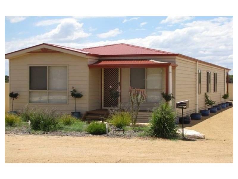 12 Schick Street, Loxton SA 5333