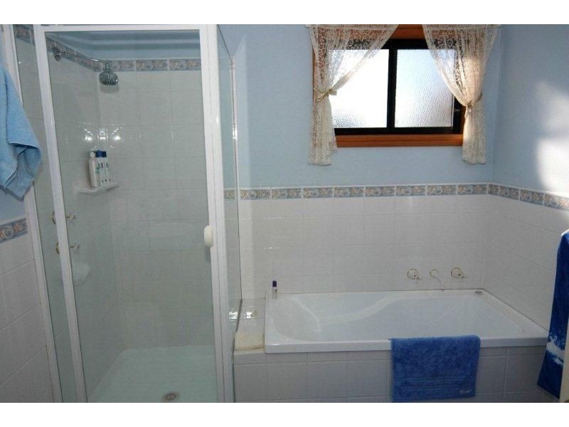 4 Apanina Way, Rostrevor SA 5073