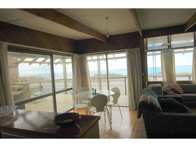 32 Esplanade, Port Willunga SA 5173